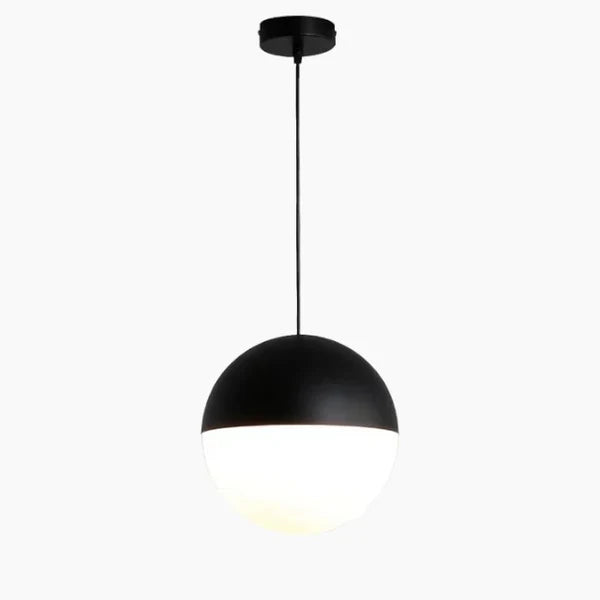 Moderne globe pendelleuchte mit mattiertem glas